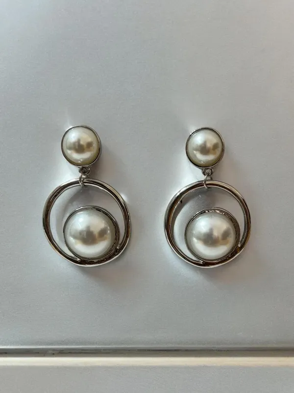 Gold_Premium_Metal_Earrings_For_Women