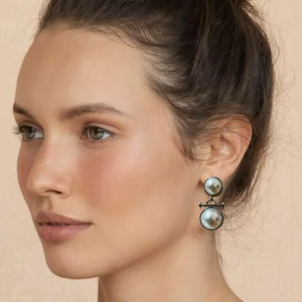 Gold_Premium_Metal_Earrings_For_Women