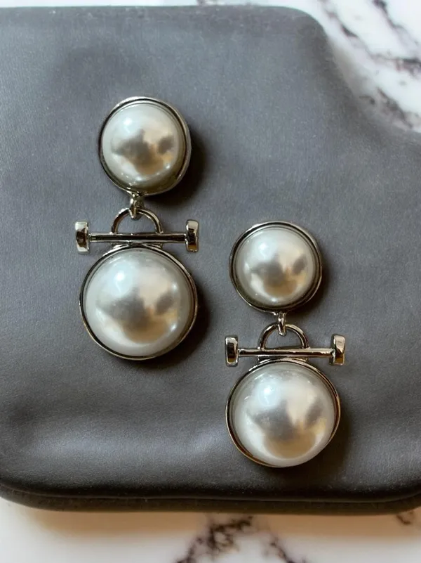 Gold_Premium_Metal_Earrings_For_Women