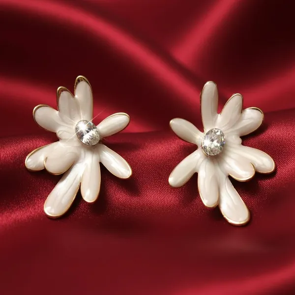 White_Floral_Stud_Earrings_With_Crystal_Center_|_Gold_Plated_Daisy_Design_Earrings_For_Women_&_Girls_|_Elegant_Daily_&_Party_Wear
