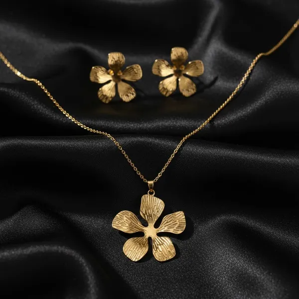 Gold_Floral_Pendant_Necklace_Set_With_Earrings_For_Women_|_Designer_Flower_Jewellery_Set_|_Elegant_Party_&_Festive_Wear