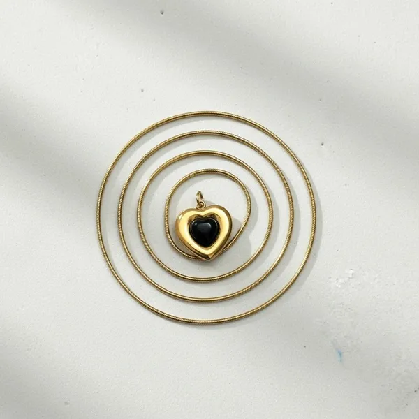 Gold_Heart_Pendant_Necklace_For_Women_|_Black_Stone_Minimal_Necklace_|_Elegant_Daily_Wear_Jewellery