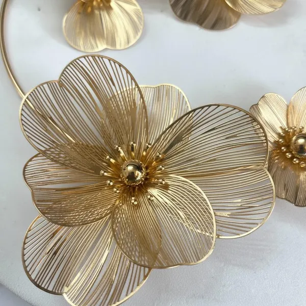 Luxury_Gold_Floral_Choker_Necklace_Set_With_Earrings_&_Ring_|_Designer_Statement_Flower_Jewellery_Set_|_Wedding_&_Party_Wear