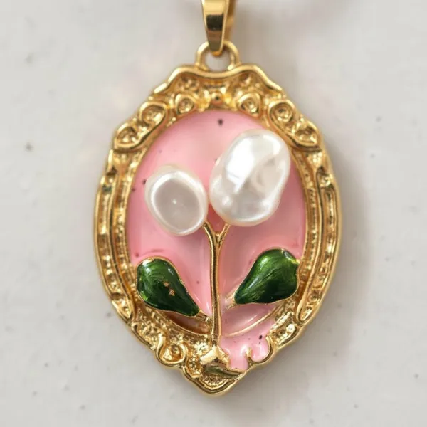 Gold_Oval_Floral_Pendant_Necklace_|_Pink_Enamel_Flower_Pendant_Chain_|_Elegant_Minimal_Jewellery_For_Women