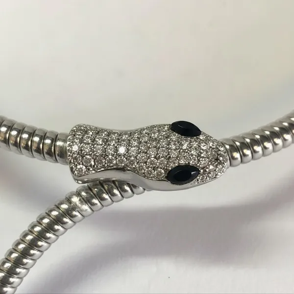 Silver_Snake_Design_Choker_Necklace_|_Crystal_Studded_Serpent_Statement_Jewellery_For_Women