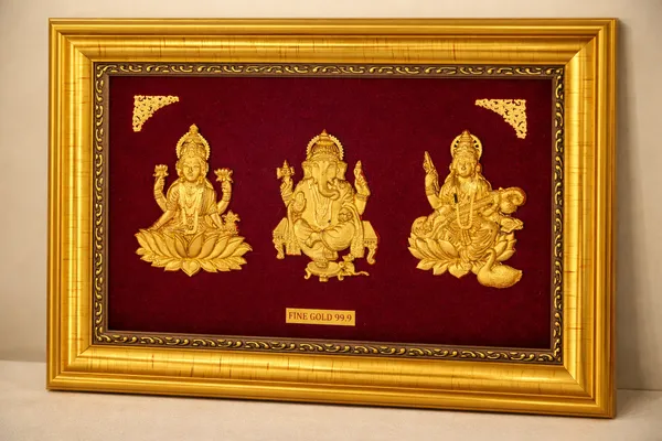 24karat_Gold_foil_Lakshmi_Ganesha_Saraswati_Wall_Frame_Fine_Gold