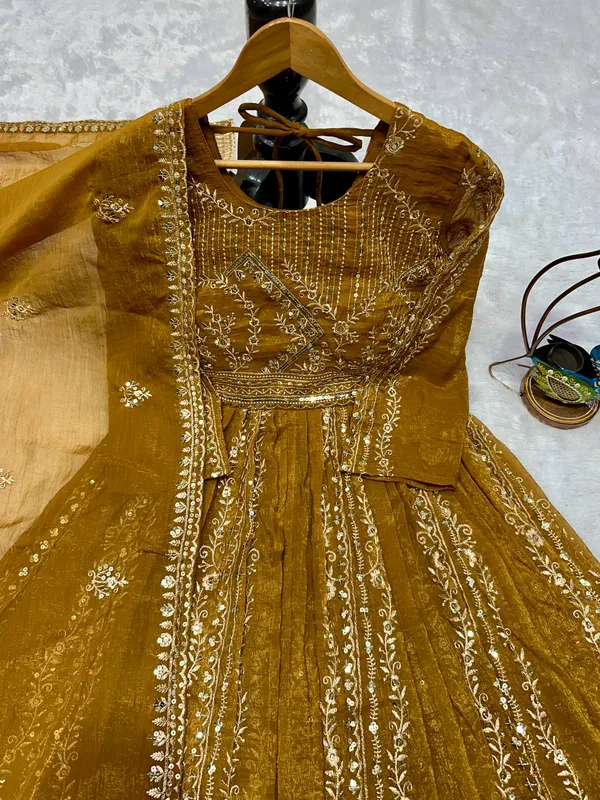 Pistachio_Green_Premium_Embroidered_Silk_Blend_Anarkali_Suit_For_Women