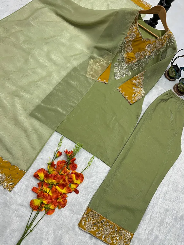 Green_Premium_Embroidered_Georgette_Kurta_Set_For_Women