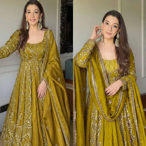 Pistachio_Green_Premium_Embroidered_Silk_Blend_Anarkali_Suit_For_Women