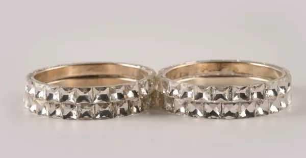White_Alloy_With_Silver_Plated_Crystal_Bangles_For_Women_Set_Of_4