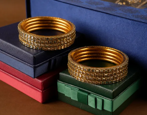 Golden_Alloy_With_Kundan_Stones_Bangle_Set_For_Women_And_Brides_Set_Of_12