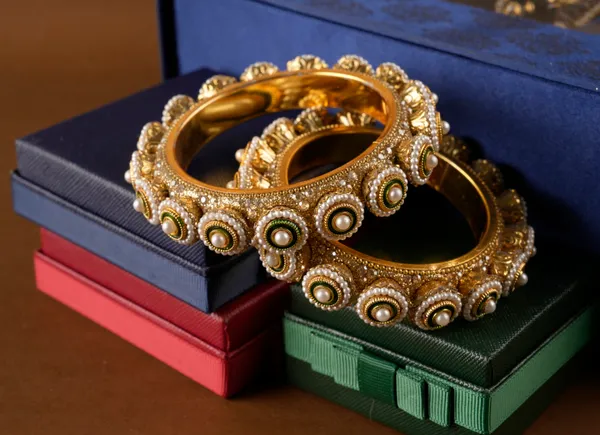 Multicolor_Alloy_With_Kundan_Bangles_For_Women_(Pack_Of_2)