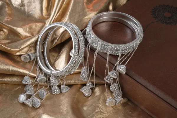 Silver_Alloy_With_Silver_Crystal_Bangles_For_Women_Set_Of_4