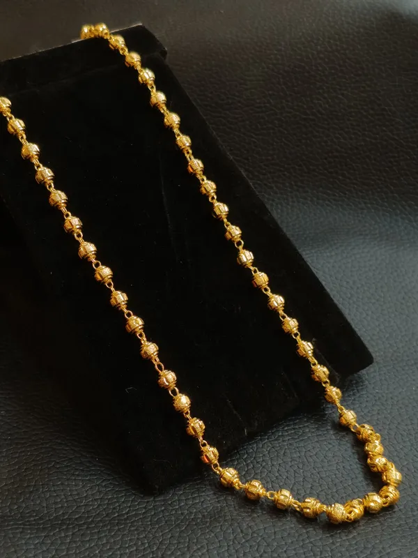 Traditional_Gold_Toned_Beaded_Chain_Necklace