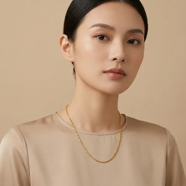 Elegant_Gold_Toned_Chain_Necklace