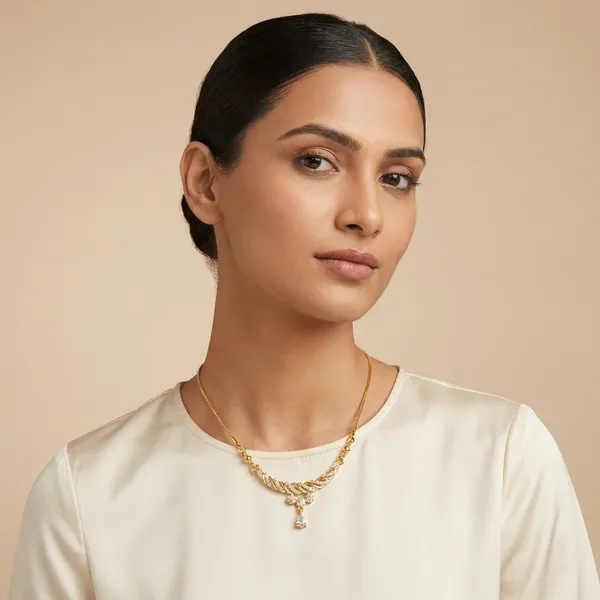 Traditional_Gold_Toned_Necklace_With_Crystal_Drop_Pendant
