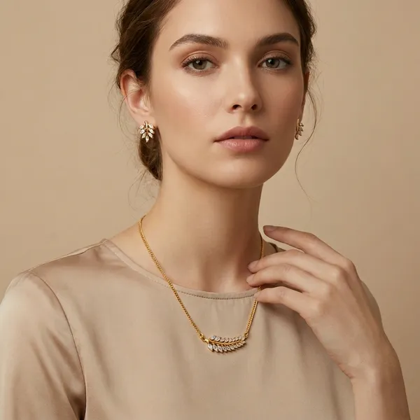 Gold_Plated_Leaf_Design_Pendant_Necklace_With_Matching_Earrings_Set