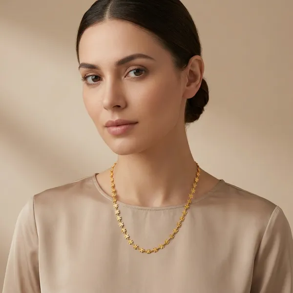Elegant_Golden_Floral_Chain_Necklace_For_Women