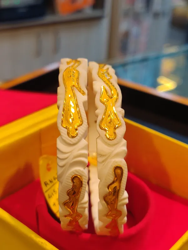 Exclusive_Mayur_And_Butterfy_Pat_Chila_Kaj_Conch_Shakha_24_Kt_Gold_Plated