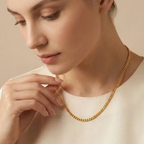 Elegant_Gold_Plated_Chain_Necklace_For_Women