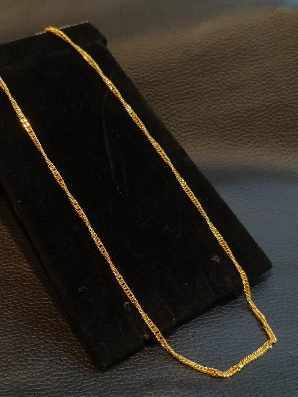 Gold_Plated_Delicate_Chain_Necklace