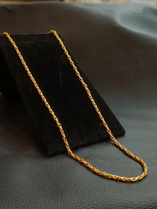 Classic_Gold_Toned_Rope_Chain_Necklace
