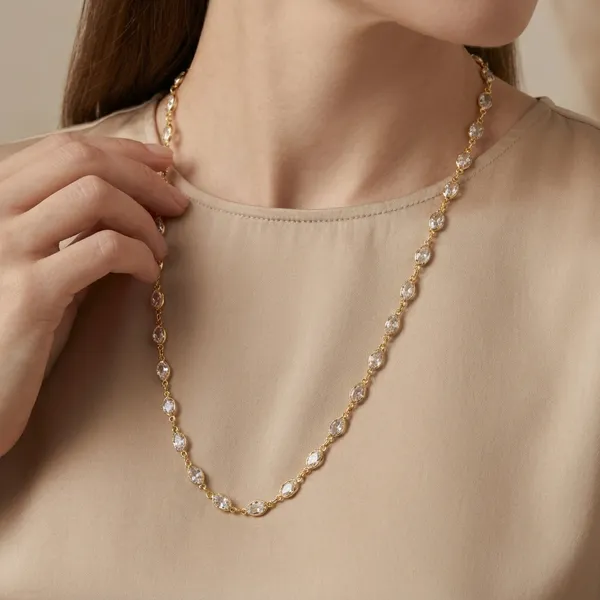 Elegant_Gold_Toned_Chain_Necklace_With_Crystal_Stones