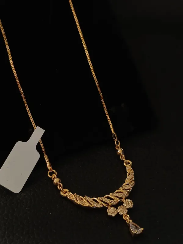Gold_Plated_Floral_Pendant_Necklace_With_Teardrop_Crystal