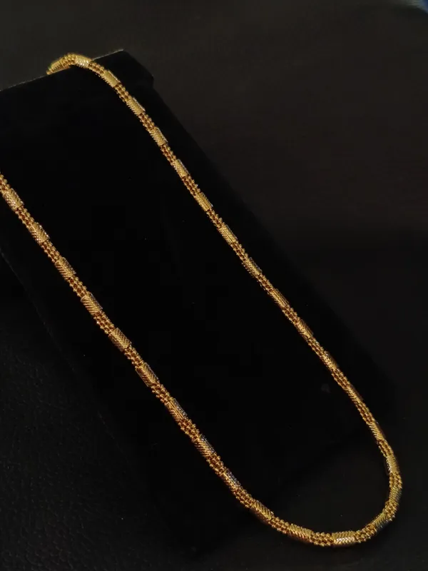 Gold_Toned_Delicate_Chain_Necklace