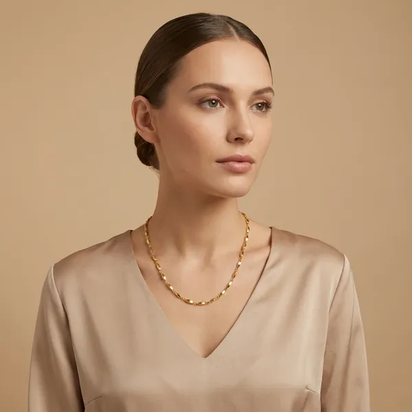 Elegant_Gold_Toned_Chain_Necklace_For_Women