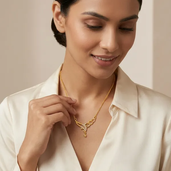 Gold_Toned_Elegant_Statement_Necklace