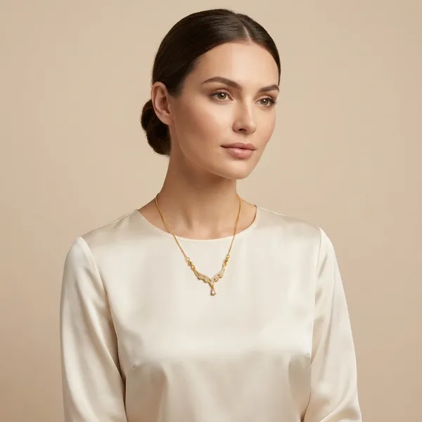 Elegant_Gold_Tone_Crystal_Pendant_Necklace_For_Women