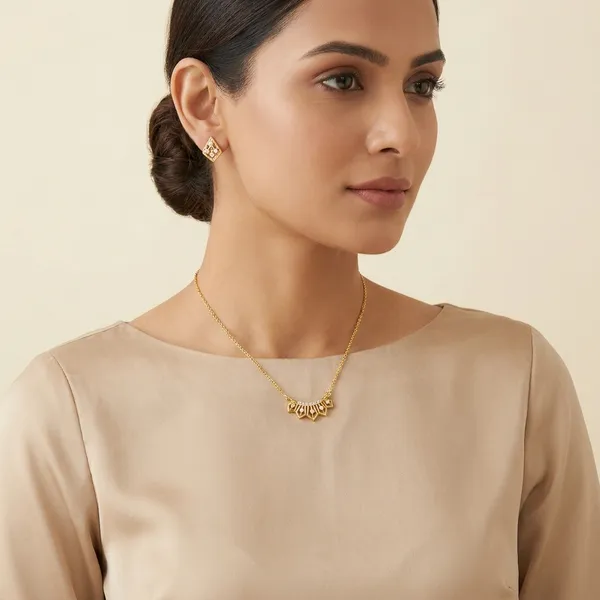 Elegant_Gold_Toned_Necklace_Set_With_Matching_Earrings