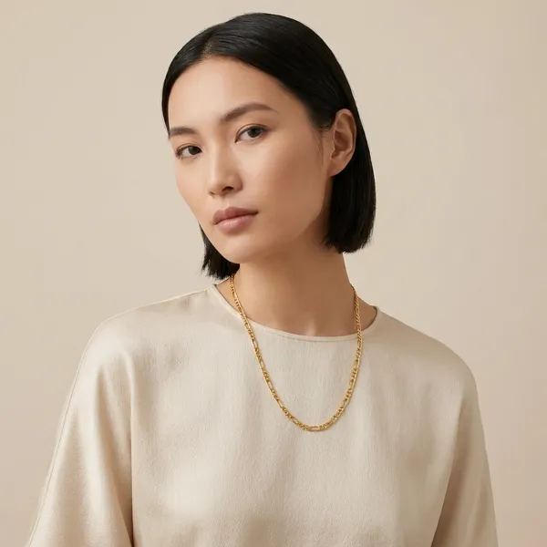 Elegant_Gold_Plated_Figaro_Chain_Necklace_For_Men_And_Women