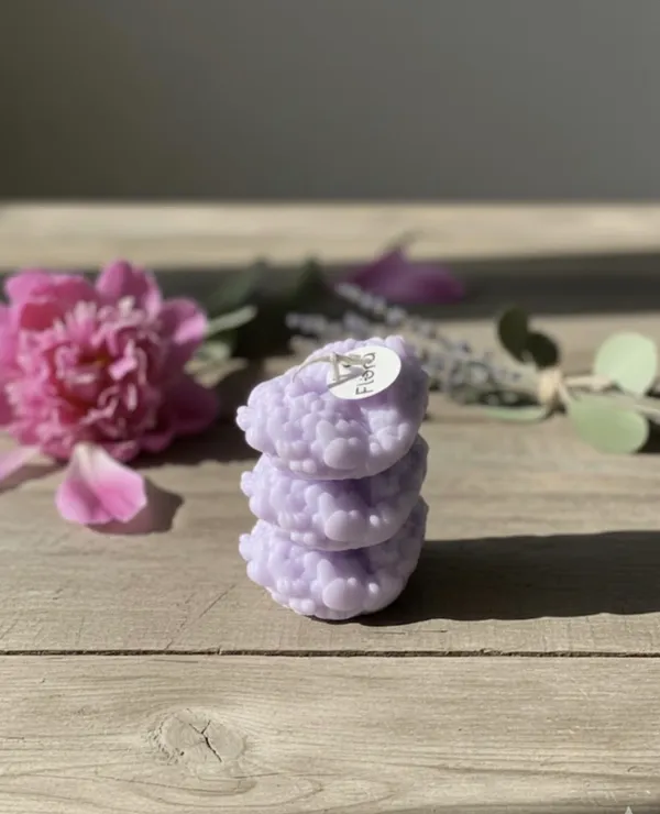 Triple_Bloom_Heart_Candle_Handcrafted_Floral_Heart_Candle_With_Tropical_Flow_Fragrance_Pink_Purple