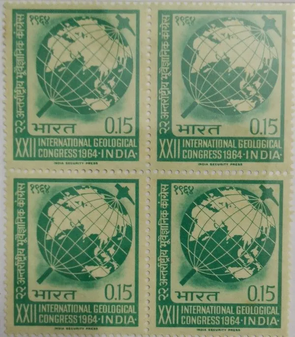 India_-_14_Dec_1964_22nd_International_Geological_Congress,_New_Delhi,_Event,_Geology,_Globe,_Hammer,_15_P_(Block_of_4_Stamps)_-_MNH_-_Pack_of_2