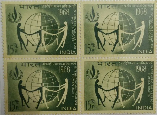 India_-_1968_-_International_Year_for_Human_Rights._Globe,_Human_Chain,_Emblem,_Event,_Olive_Wreath,_Kotins,_15P._(Block_of_4_stamp)_-_MNH_-_Pack_of_2