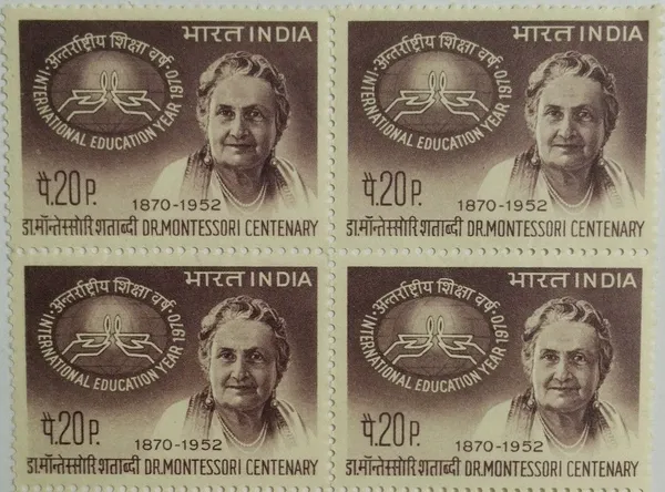 India_-_1970_-_Dr_Maria_Montessori_Personality,_Educationist,_Hands,_Lamps,_Physician,_Emblem,_20_P_(Block_of_4_Stamp)_-_MNH_-_Pack_of_2