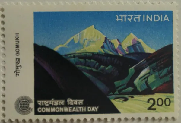 Commonwealth_Day-Mahabalipuram_Commonwealth_of_Nations,_Association,_Peace,_Gomukh_of_Gangotri_Glacier-MNH_Stamp_-_Pack_of_2