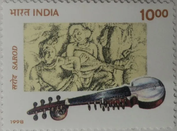India_-_1998_-_Indian_Musical_Instruments,_Sarod_-_MNH_Stamp