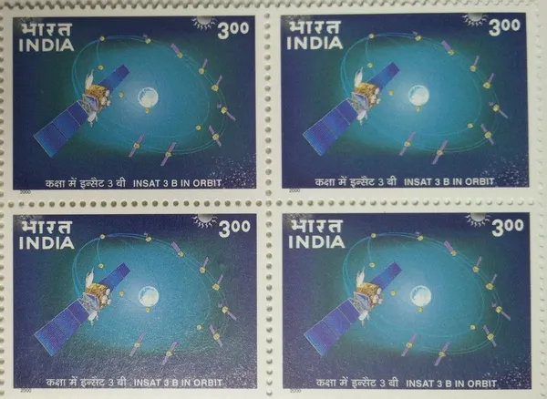 India_2000_-_India_in_Space_-_INSAT_3B_in_Orbit_-_-_Block_of_Four_-_MNH