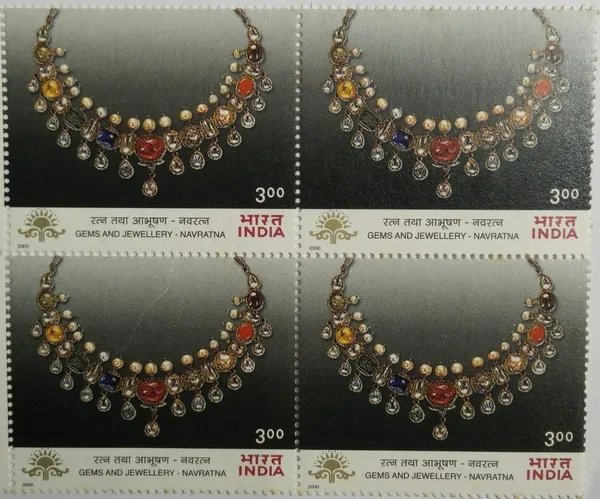 India_-_07_Oct_2000_Navratna_Gems_Jewellery,_INDEPEX_ASIANA_2000_Event,_(Block_of_4_Stamp)_-_MNH