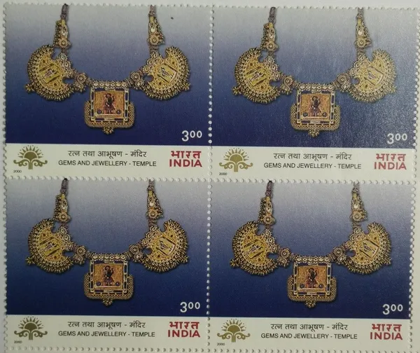 India_-_07_Oct_2000_Temple_Gems_Jewellery,_INDEPEX_ASIANA_2000_Event,_(Block_of_4_Stamp)_-_MNH