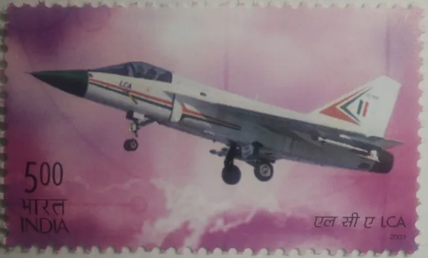 India_-_2003_-_Centenary_of_Mans_First_Flight,_Defence,_-_MNH_Stamp