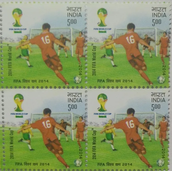 India_-_Fifa_World_Cup_2014_Sports,_Football,_Association,_Tournament,_Scissor_Cut,_Emblem_(Block_of_4_Stamp)_-_MNH_-_Pack_of_2