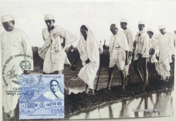 Champaran_Satyagraha_Centenary_Maximum_Card._Collectible_item_(Stamp_issue:_2017;_face_value:_)_-_Pack_of_3