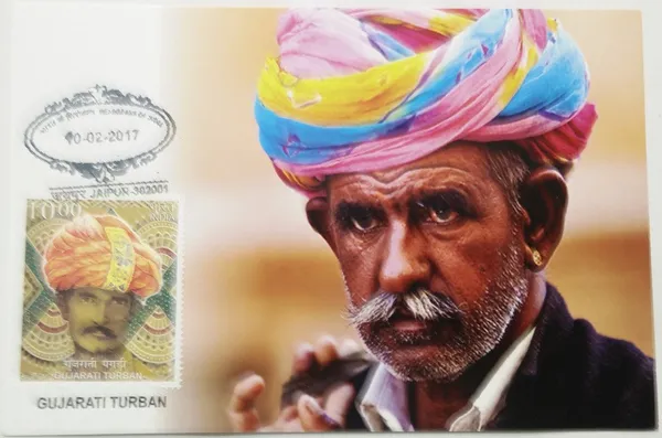 Gujarati_Turban_Maximum_Card_(Stamp_issue:_2017;_face_value:_)_-_Pack_of_3
