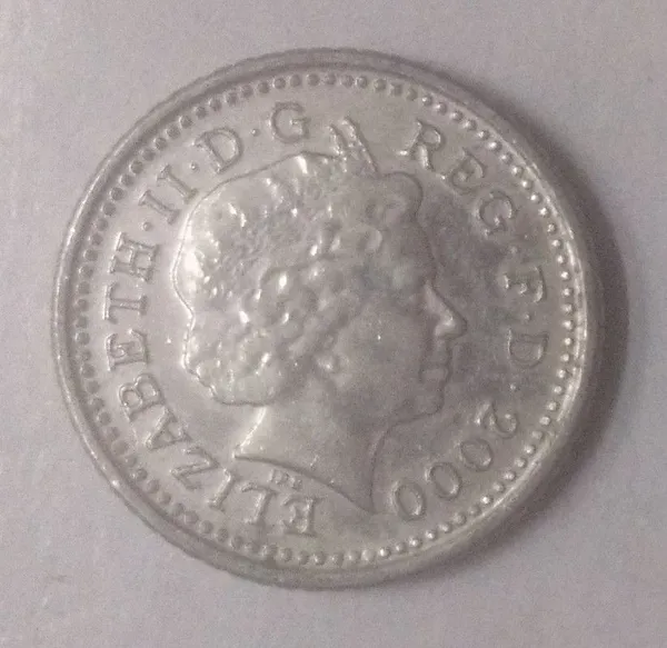 United_Kingdom_-_5_pence_Elizabeth_II_2000_Used