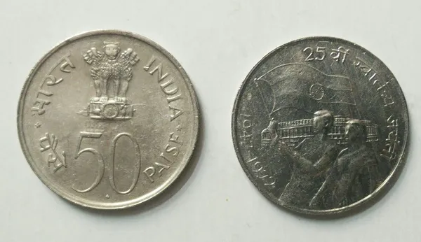 India_-_1972_-_50_Paise_-25th_Anniversary_Of_Independence_1947-1972-1_No-_UNC_-_Pack_of_2