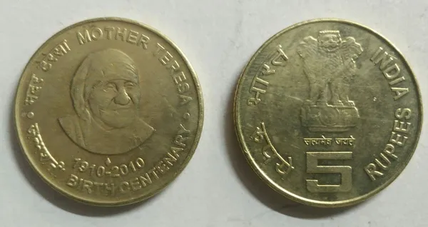 India_-_2010_-_5_Rupees-Mother_Teresa-1_No-_UNC_-_Pack_of_2